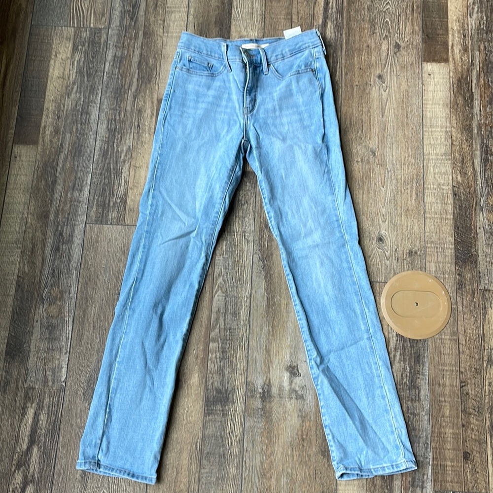 Levi’s 314 shaping straight jeans